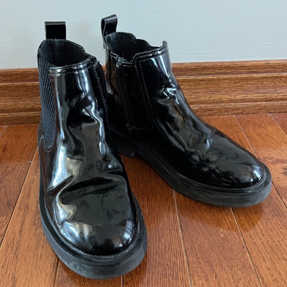 Zara Girls patent Chelsea boots size 1 - Picture 2 of 4